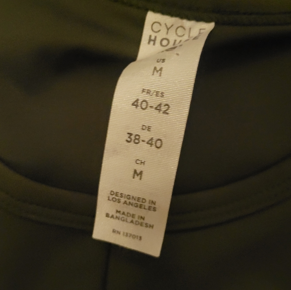Marika Womens Cycling Top Size Medium Forest Green Scoop neck Workout Fitness - Picture 3 of 4